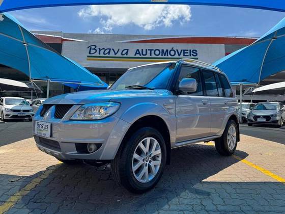 MITSUBISHI PAJERO TR4 2010