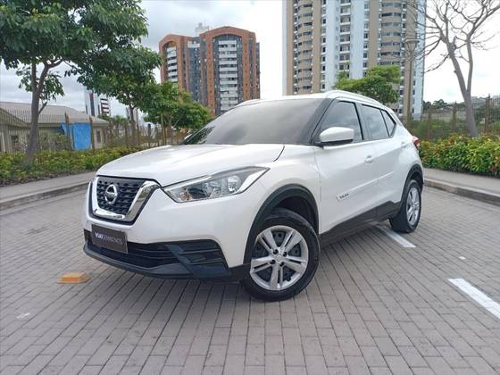 NISSAN KICKS 2019