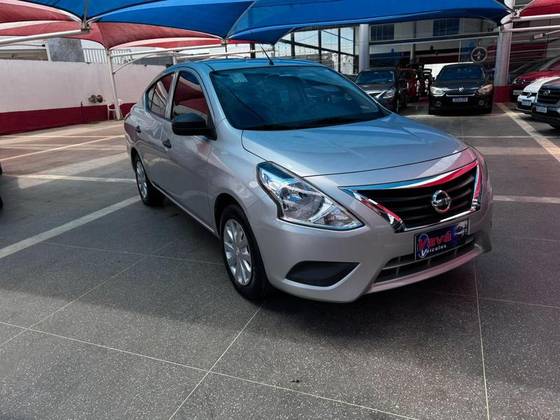NISSAN VERSA 2021