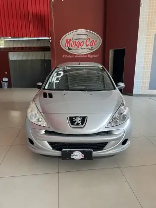 PEUGEOT 207 2012