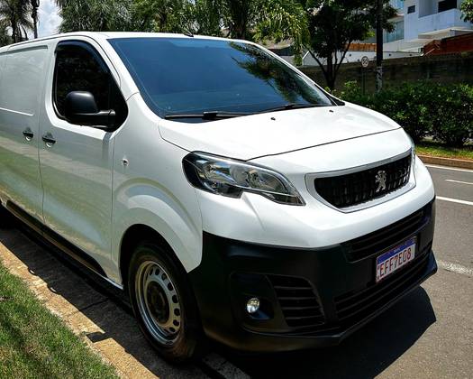 PEUGEOT EXPERT 2021