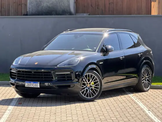 PORSCHE CAYENNE 2020
