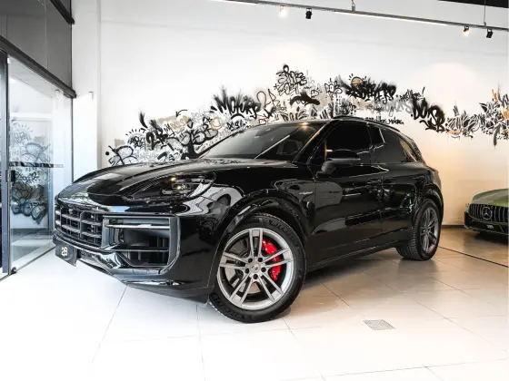 PORSCHE CAYENNE 2024