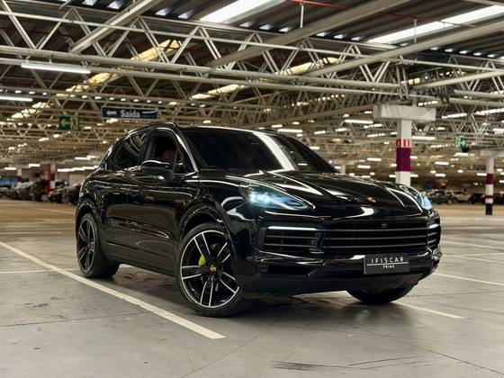 PORSCHE CAYENNE 2023