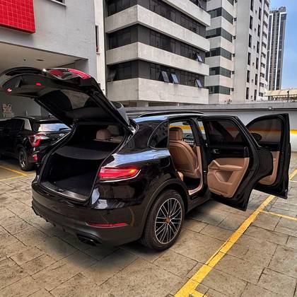 PORSCHE CAYENNE 2019