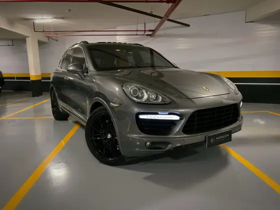 PORSCHE CAYENNE 2012