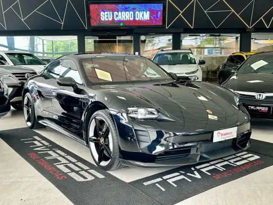 PORSCHE TAYCAN 2023
