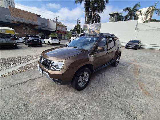 RENAULT DUSTER 2019