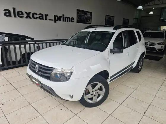 RENAULT DUSTER 2015