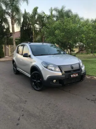RENAULT SANDERO 2014