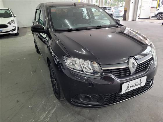 RENAULT SANDERO 2020