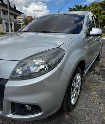 RENAULT SANDERO 2014