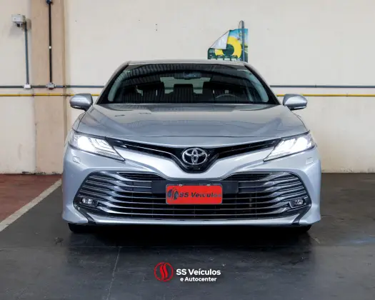 TOYOTA CAMRY 2019