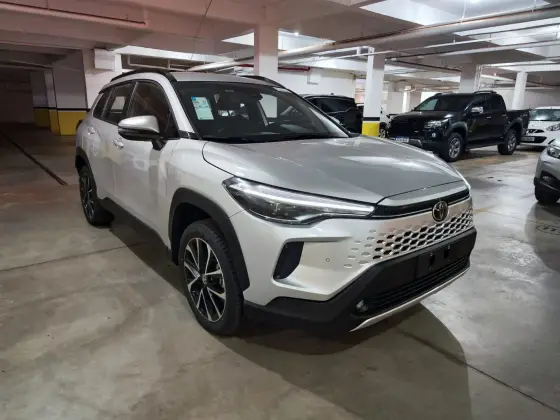 TOYOTA COROLLA CROSS 2026