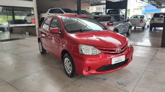 TOYOTA ETIOS 2017