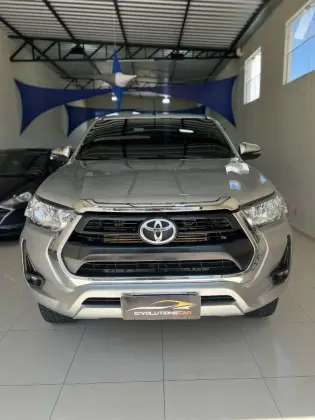 TOYOTA HILUX 2022