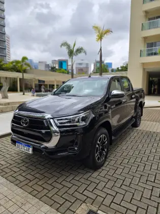 TOYOTA HILUX 2023