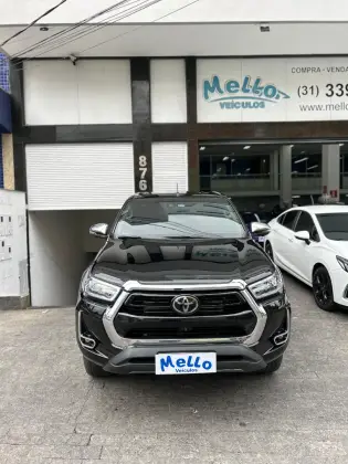 TOYOTA HILUX 2022