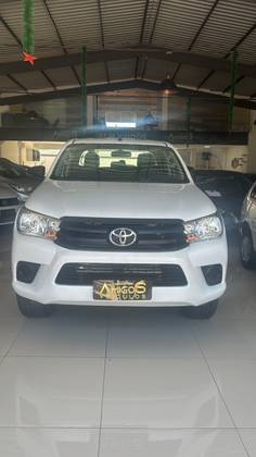 TOYOTA HILUX 2019
