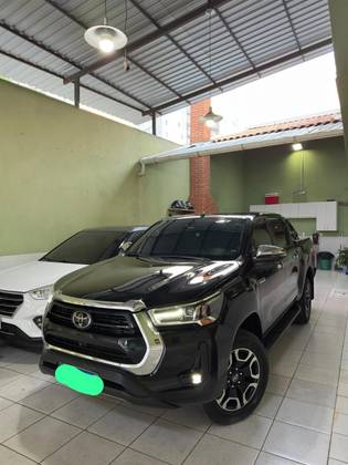 TOYOTA HILUX 2022