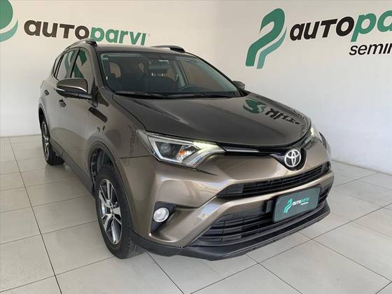 TOYOTA RAV4 2018