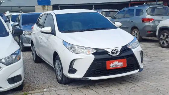 TOYOTA YARIS 2023