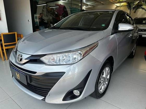TOYOTA YARIS 2019