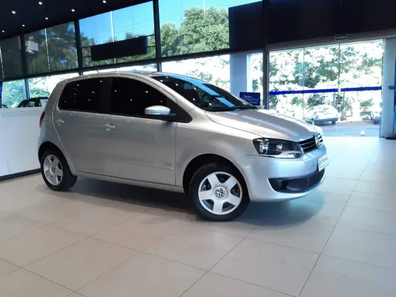 VOLKSWAGEN FOX 2014