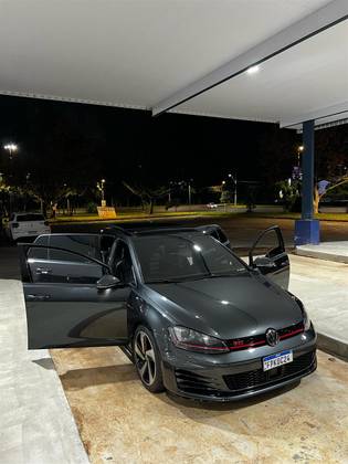 VOLKSWAGEN GOLF 2017