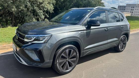 VOLKSWAGEN TAOS 2022