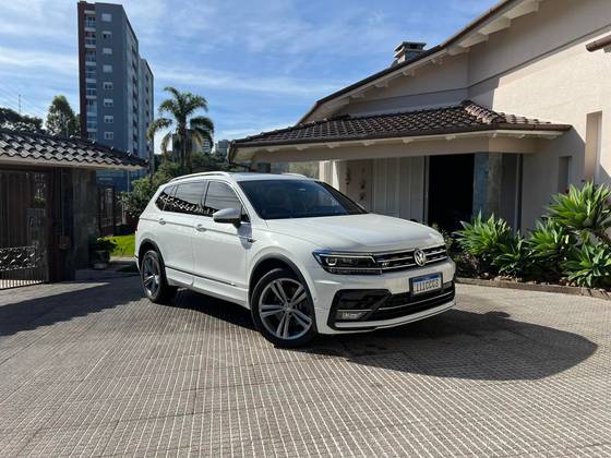 VOLKSWAGEN TIGUAN 2019