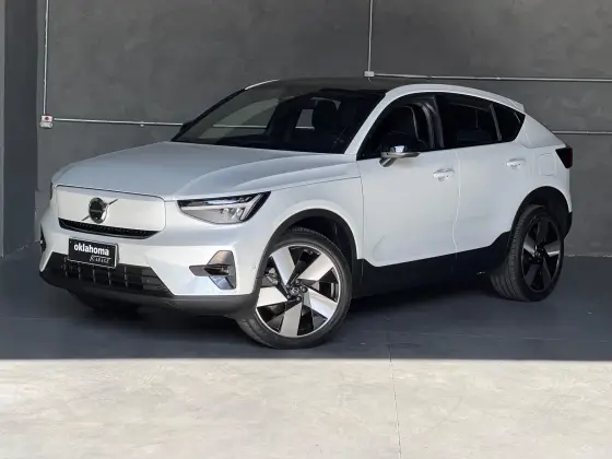 VOLVO C40 2023