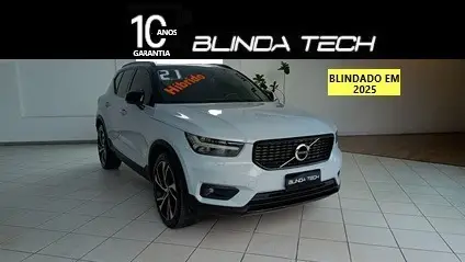 VOLVO XC40 2021