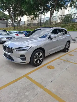 VOLVO XC60 2022