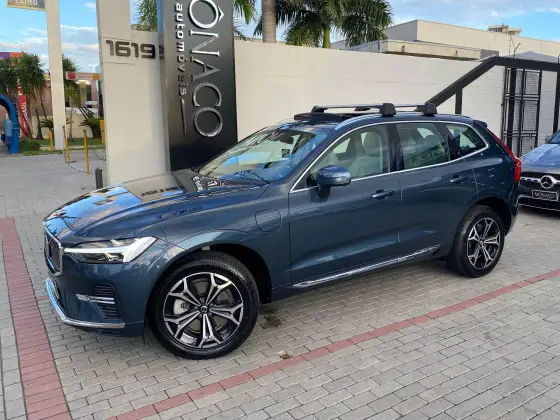 VOLVO XC60 2022
