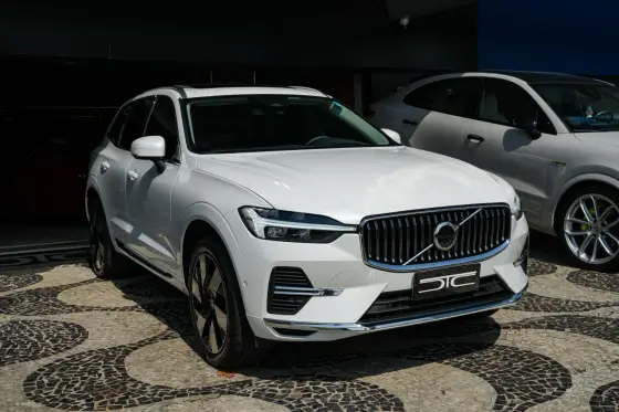 VOLVO XC60 2024