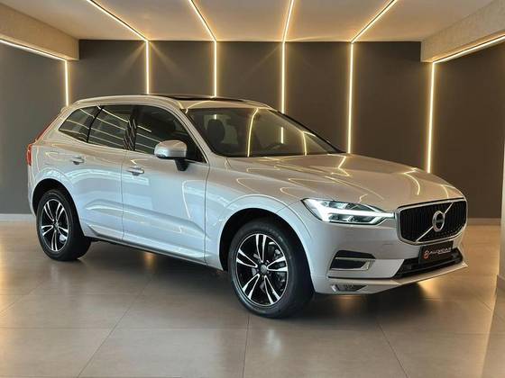 VOLVO XC60 2021