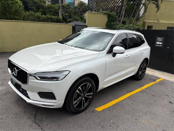 VOLVO XC60 2019