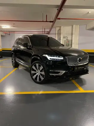 VOLVO XC90 2021
