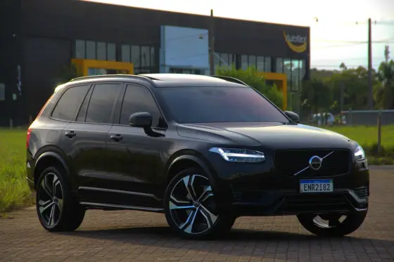 VOLVO XC90 2021