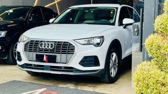 AUDI Q3 2021