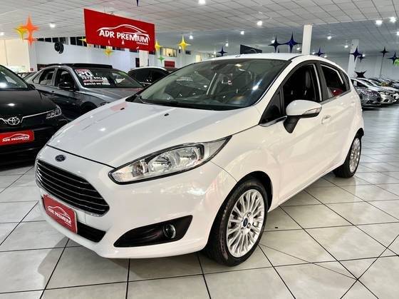 FORD FIESTA 2015