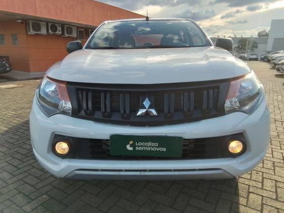 MITSUBISHI L200 TRITON 2023