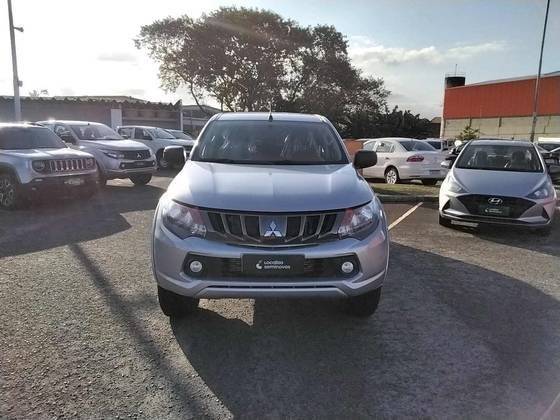 MITSUBISHI L200 TRITON 2023