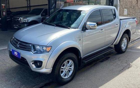 MITSUBISHI L200 TRITON 2015