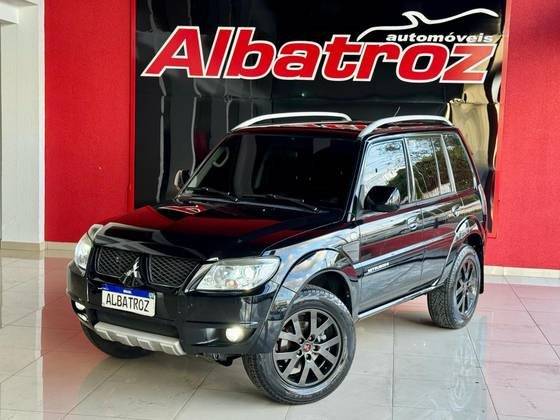 MITSUBISHI PAJERO TR4 2015