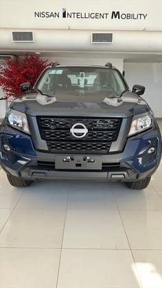 NISSAN FRONTIER 2025