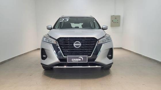 NISSAN KICKS 2023