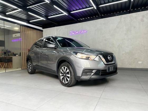 NISSAN KICKS 2019