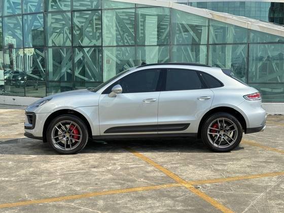 PORSCHE MACAN 2022
